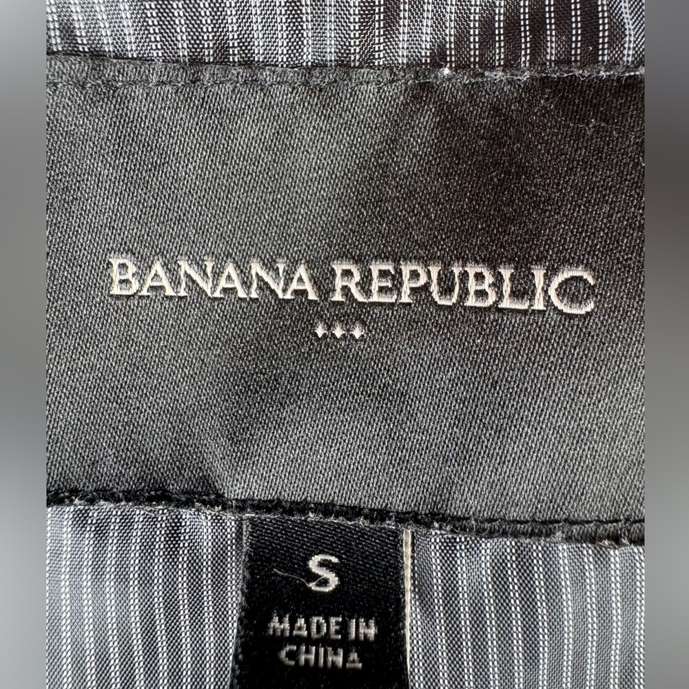 Banana Republic Quilted Lightweight Shirt Jacket in Gray - Picture 2 of 8